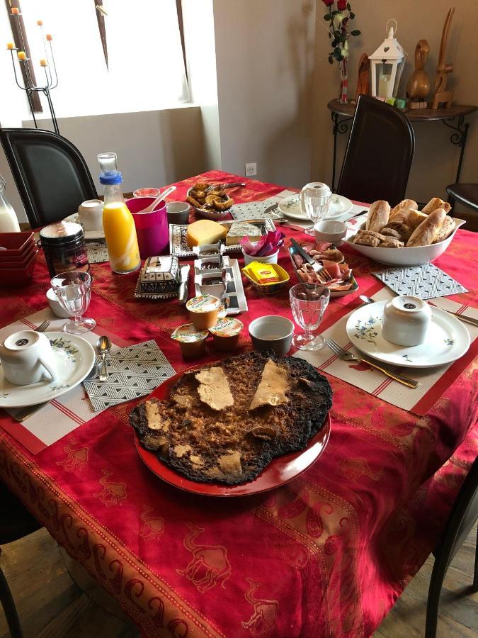 Guest house Les Andalouses Aveze (Puy-de-Dome)